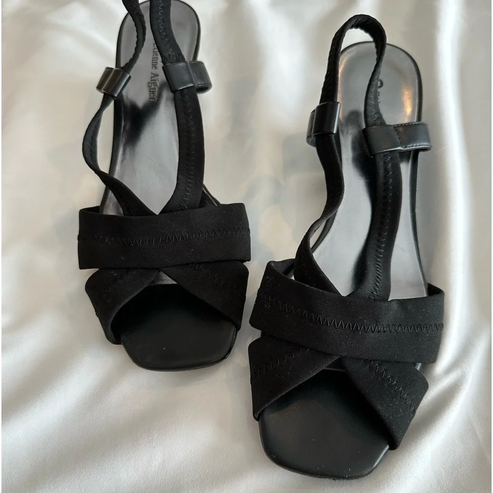 Black Open Toe Strappy Low Heel - Picture 2 of 8
